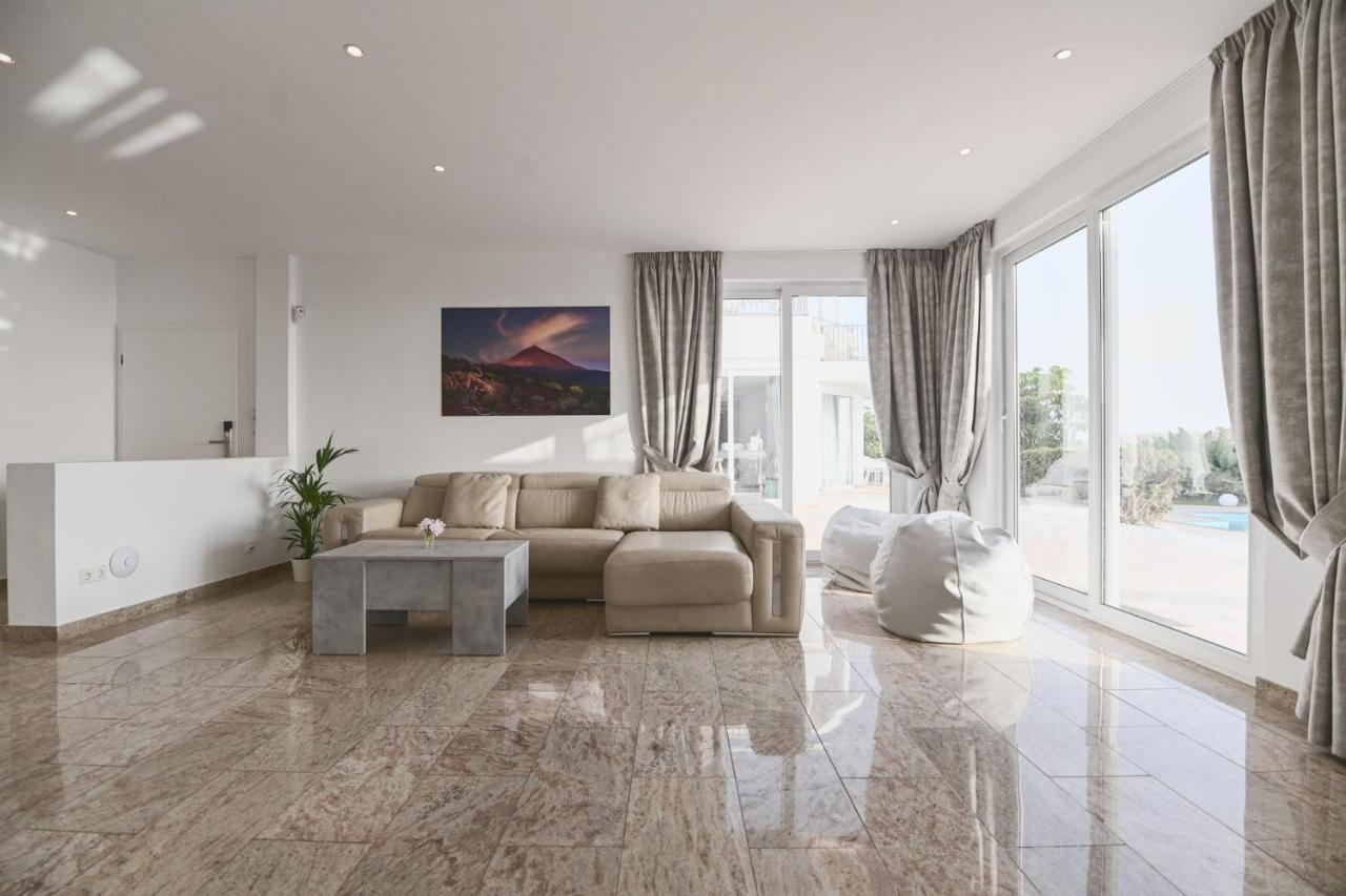 Villa Boutique Tenerife Адехе Екстериор снимка
